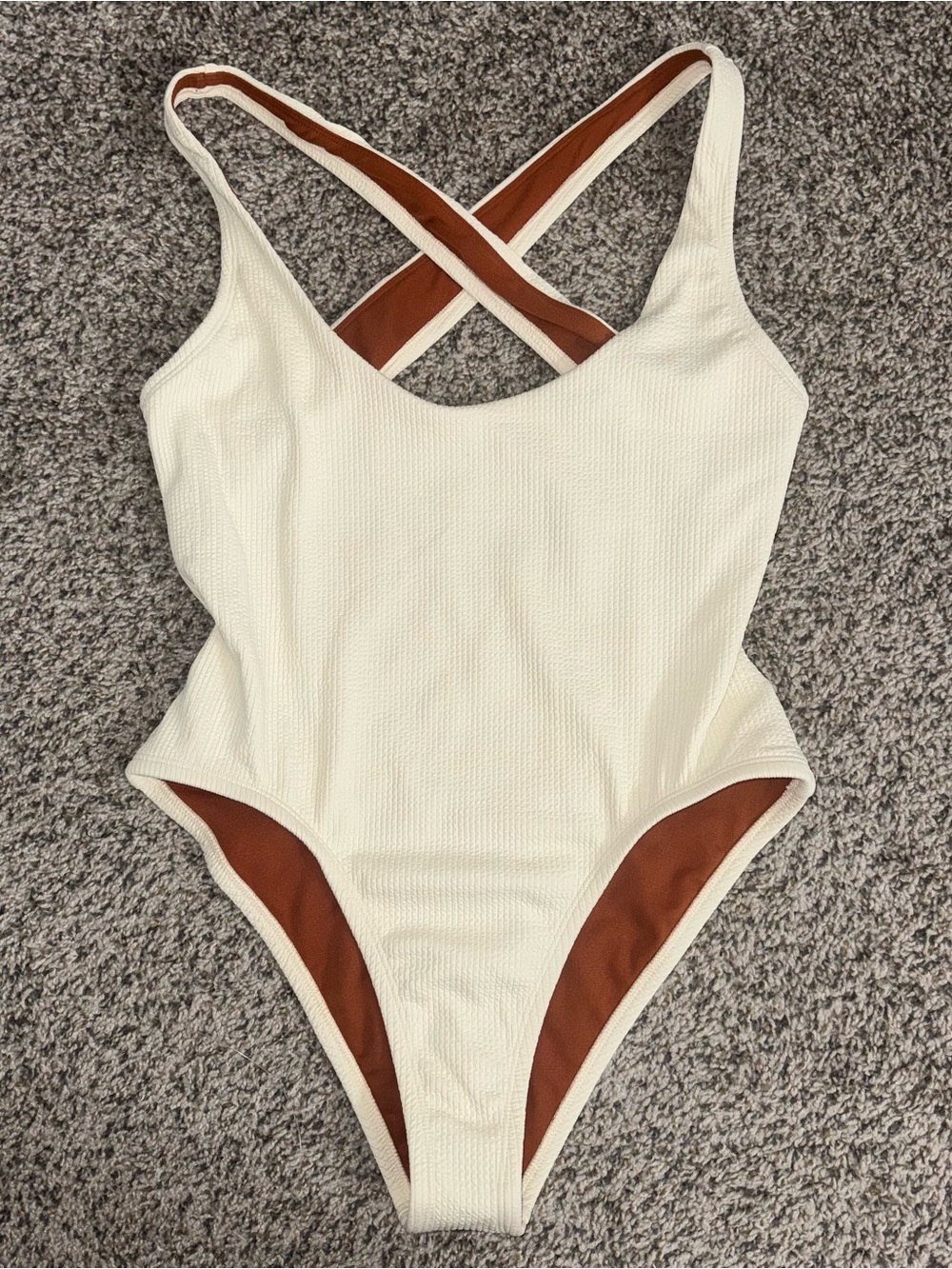 NWT Nike Cream Low Back One-Piece Swimsuit